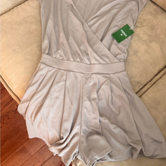 HALARA Soft Gray Textured Romper - Picture 4 of 5
